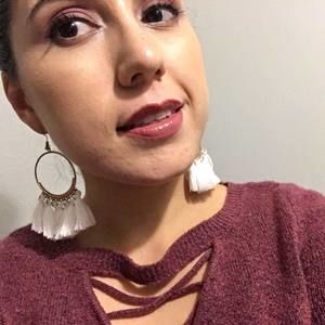 Meet your Posher, Adriana